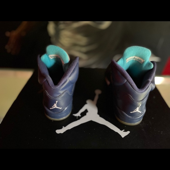 Jordan 5 (Pre Grape) GS - Picture 4 of 5